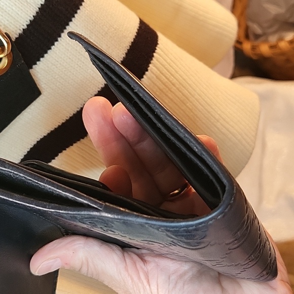Gucci Black Leather Wallet Authentic - Picture 8 of 11